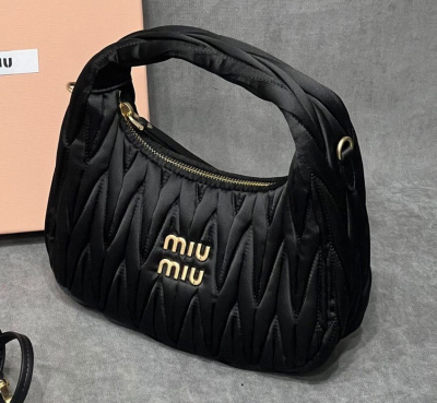 СУМКА MIU MIU WANDER 