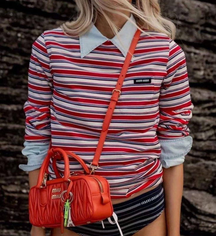 ЛОНГСЛИВ MIU MIU 