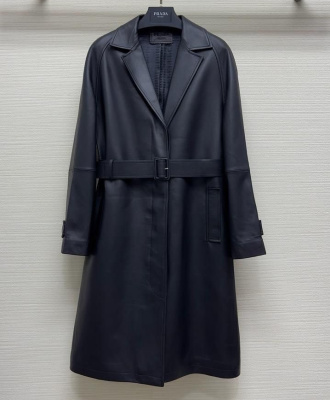 ПЛАЩ PRADA