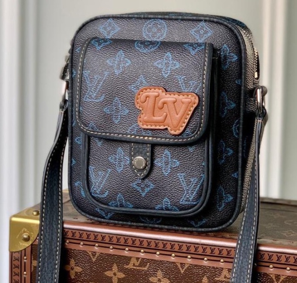 МУЖСКАЯ СУМКА МЕССЕНДЖЕР LOUIS VUITTON 