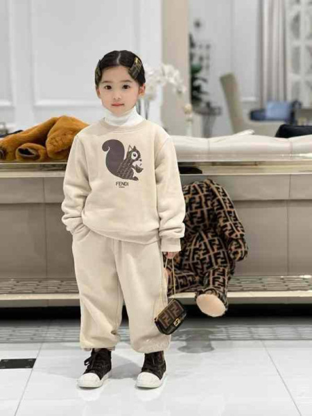 ДЕТСКИЙ КОСТЮМ FENDI