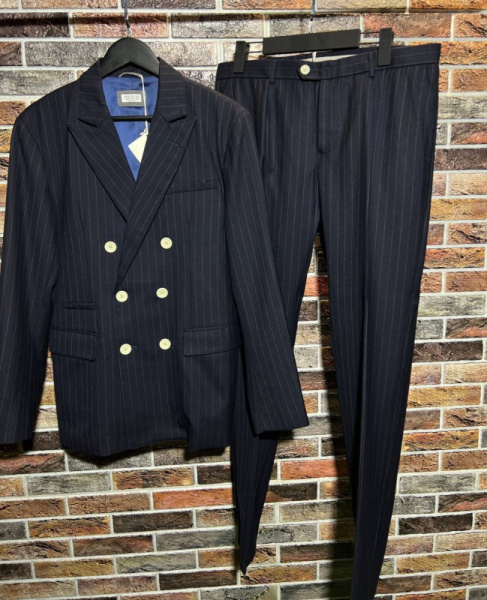 МУЖСКОЙ КОСТЮМ BRUNELLO CUCINELLI 