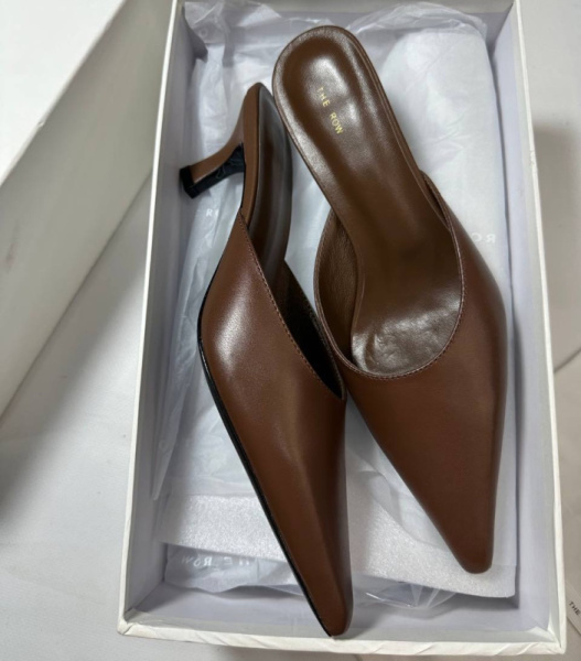 ШЛЕПКИ THE ROW 