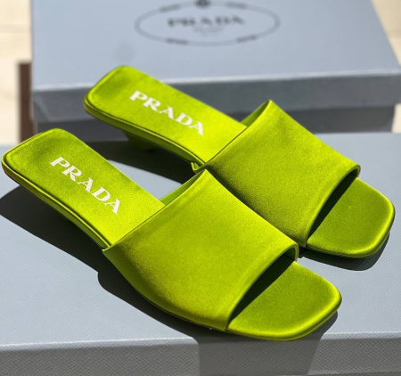 ШЛЕПКИ PRADA 