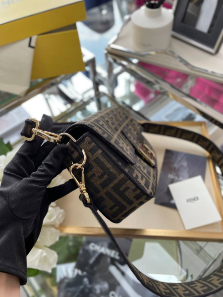 СУМКА FENDI BAGUETTE 55262 фото анонса