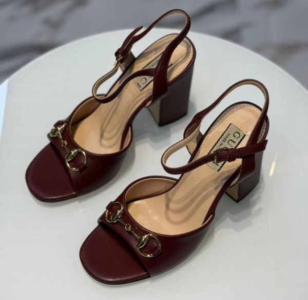 БОСОНОЖКИ GUCCI 