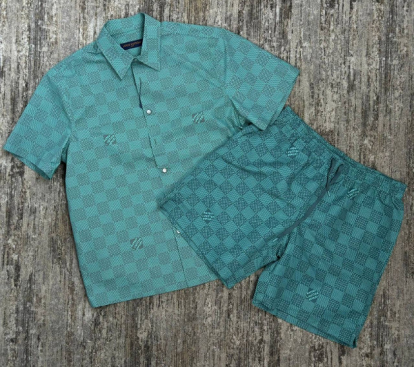 МУЖСКОЙ КОСТЮМ LOUIS VUITTON 