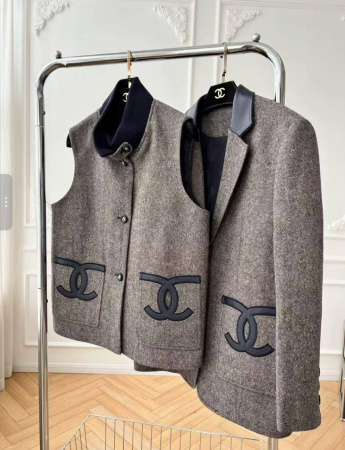 ЖИЛЕТ CHANEL  79658 детальное фото товара