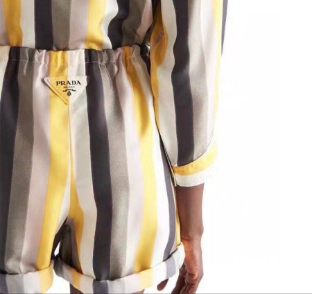 КОСТЮМ PRADA   77216 детальное фото товара