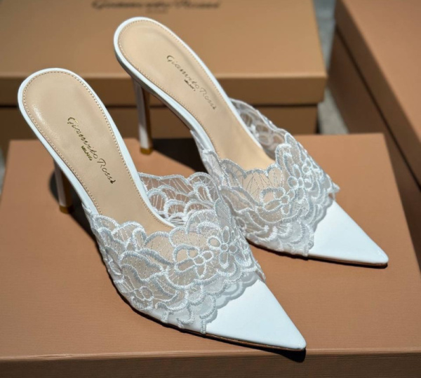 ШЛЕПКИ GIANVITO ROSSI 