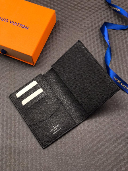 ОБЛОЖКА НА ПАСПОРТ LOUIS VUITTON 12823 фото анонса