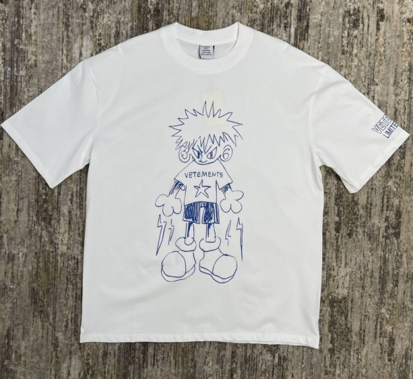 МУЖСКАЯ ФУТБОЛКА VETEMENTS 