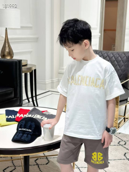 ДЕТСКИЙ КОСТЮМ BALENCIAGA  78048 фото анонса