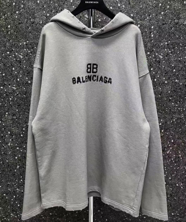 ТОЛСТОВКА BALENCIAGA 