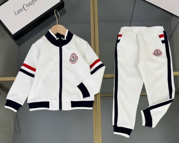 ДЕТСКИЙ КОСТЮМ MONCLER 