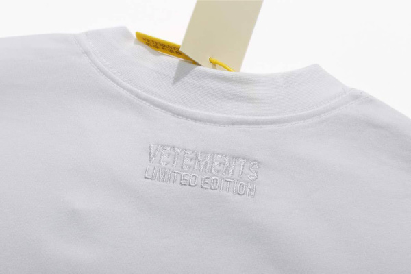 МУЖСКАЯ ФУТБОЛКА VETEMENTS  73408 фото анонса