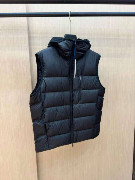 МУЖСКОЙ ЖИЛЕТ MONCLER  71147 фото анонса