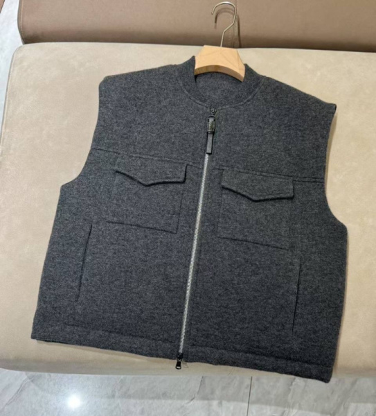 ЖИЛЕТ BRUNELLO CUCINELLI 