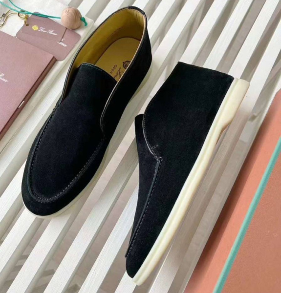 МУЖСКИЕ ЛОФЕРЫ LORO PIANA 