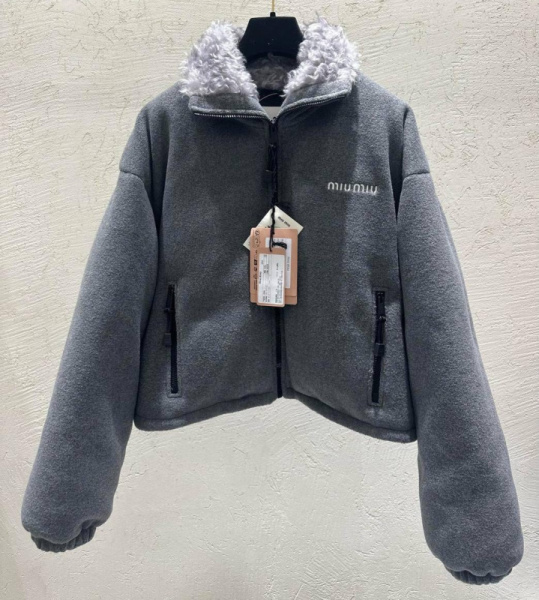 КУРТКА MIU MIU 