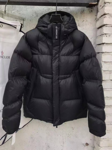 МУЖСКОЙ ПУХОВИК MONCLER 