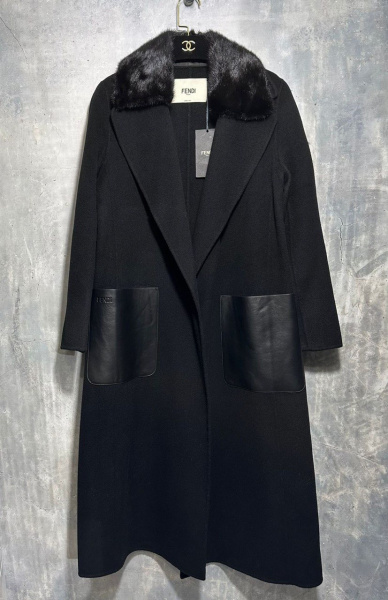 ПАЛЬТО FENDI 62074 фото анонса