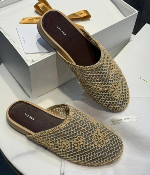 ШЛЕПКИ THE ROW 