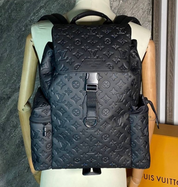 МУЖСКОЙ РЮКЗАК LOUIS VUITTON 