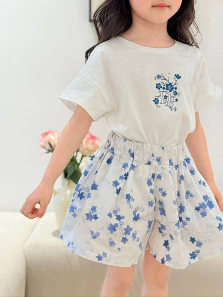 ДЕТСКИЙ КОСТЮМ CHRISTIAN DIOR  78037 фото анонса