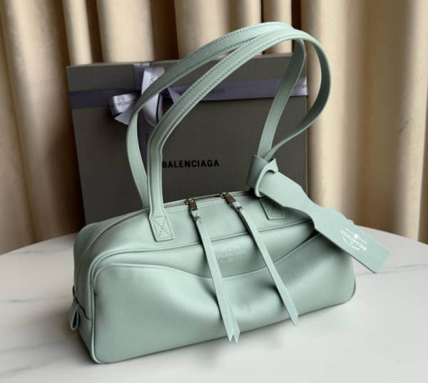 СУМКА BALENCIAGA CARRIE 