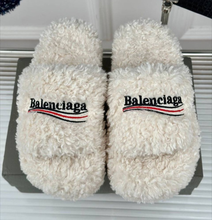 ШЛЕПКИ BALENCIAGA 