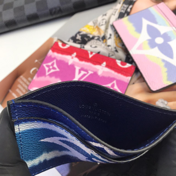 ВИЗИТНИЦА LOUIS VUITTON 16869 фото анонса