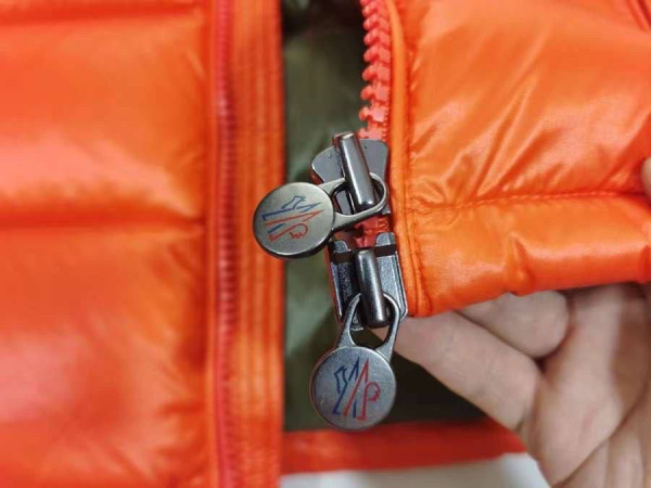 МУЖСКОЙ ЖИЛЕТ MONCLER  70761 фото анонса