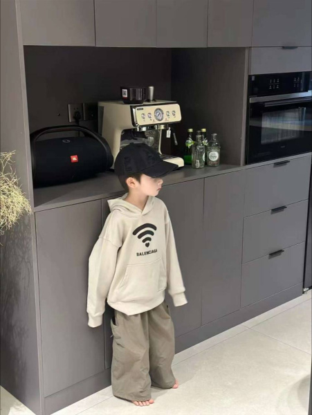 ДЕТСКОЕ ХУДИ BALENCIAGA 74579 фото анонса