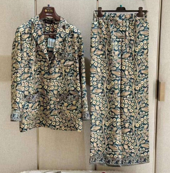 КОСТЮМ LORO PIANA 