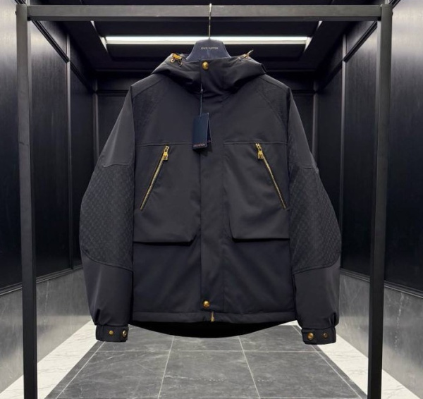 МУЖСКОЙ ПУХОВИК LOUIS VUITTON 