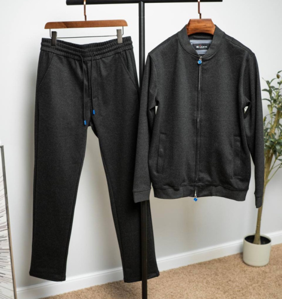 МУЖСКОЙ КОСТЮМ KITON 