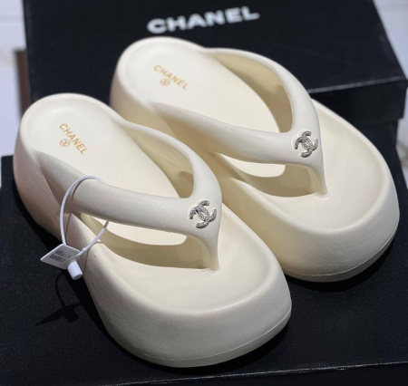 ШЛЕПКИ CHANEL 