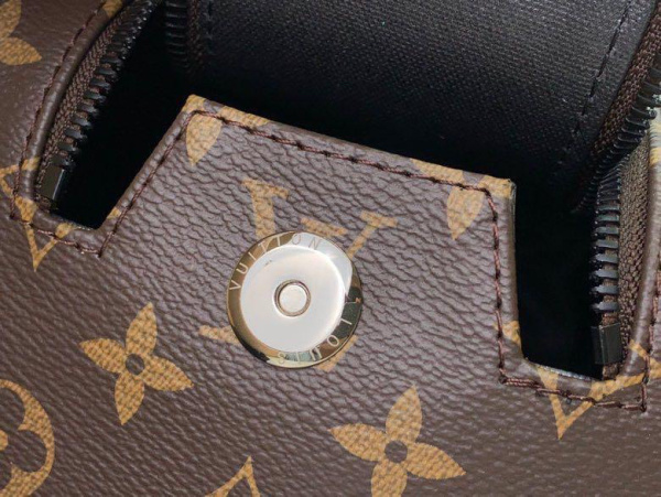 МУЖСКОЙ НЕСЕССЕР КОСМЕТИЧКА LOUIS VUITTON  61171 фото анонса