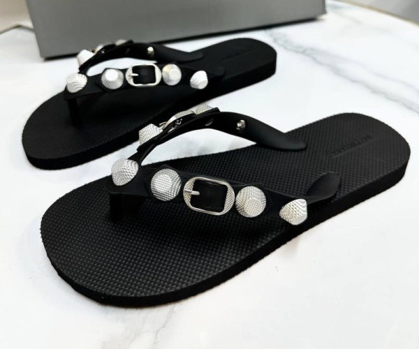 ШЛЕПКИ BALENCIAGA 