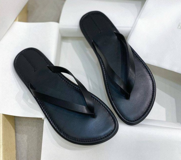 ШЛЕПКИ THE ROW 