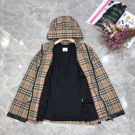 КУРТКА BURBERRY 48078 детальное фото товара