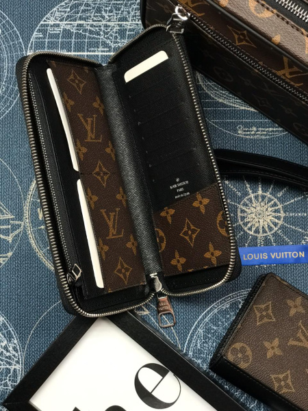 ПОРТМОНЕ LOUIS VUITTON 12203 фото анонса