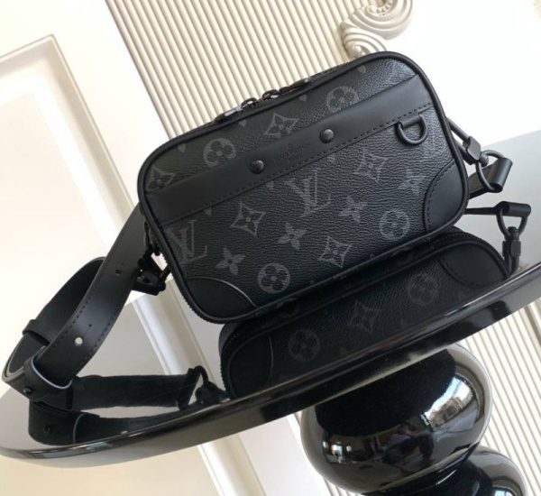 МУЖСКАЯ СУМКА МЕССЕНДЖЕР LOUIS VUITTON 