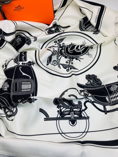 ПЛАТОК HERMES 