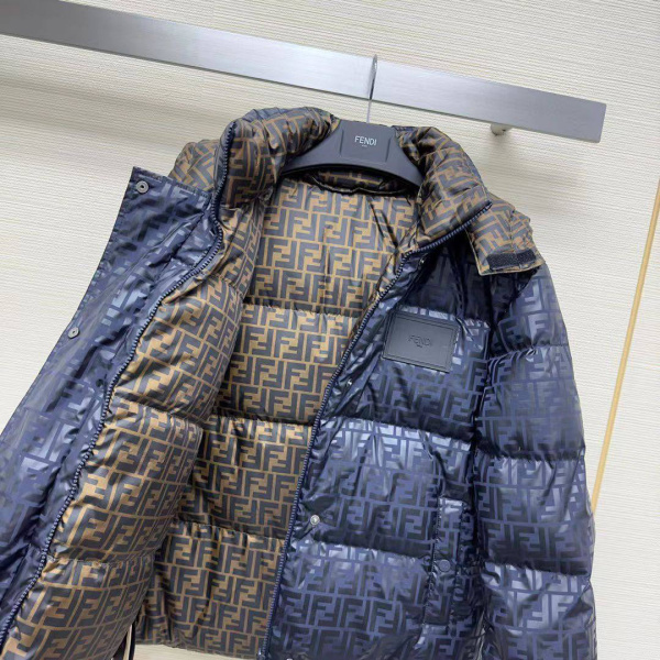 ПУХОВИК ДВУХСТОРОННИЙ FENDI 63452 фото анонса