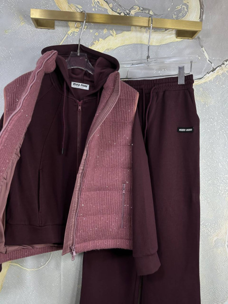 КОСТЮМ MIU MIU  71926 фото анонса