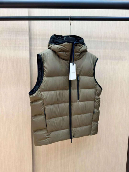 МУЖСКОЙ ЖИЛЕТ MONCLER  71148 фото анонса