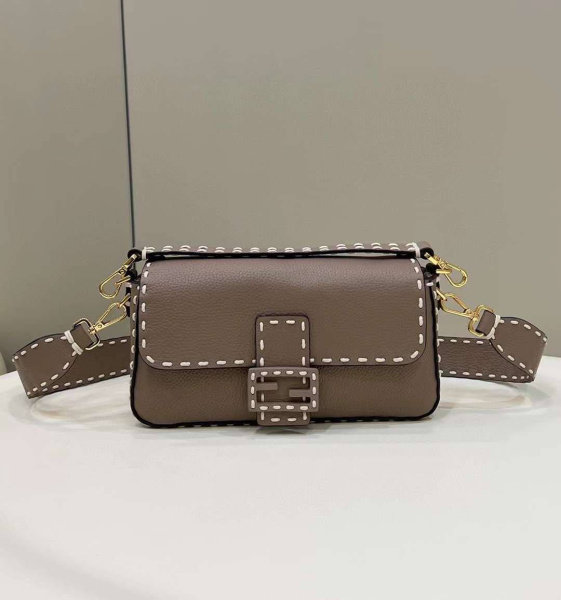 СУМКА FENDI BAGUETTE 50758 фото анонса