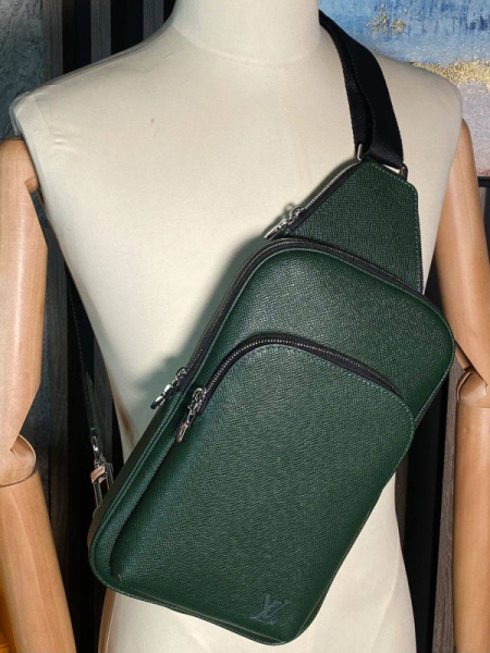 МУЖСКАЯ СУМКА СЛИНГ LOUIS VUITTON 